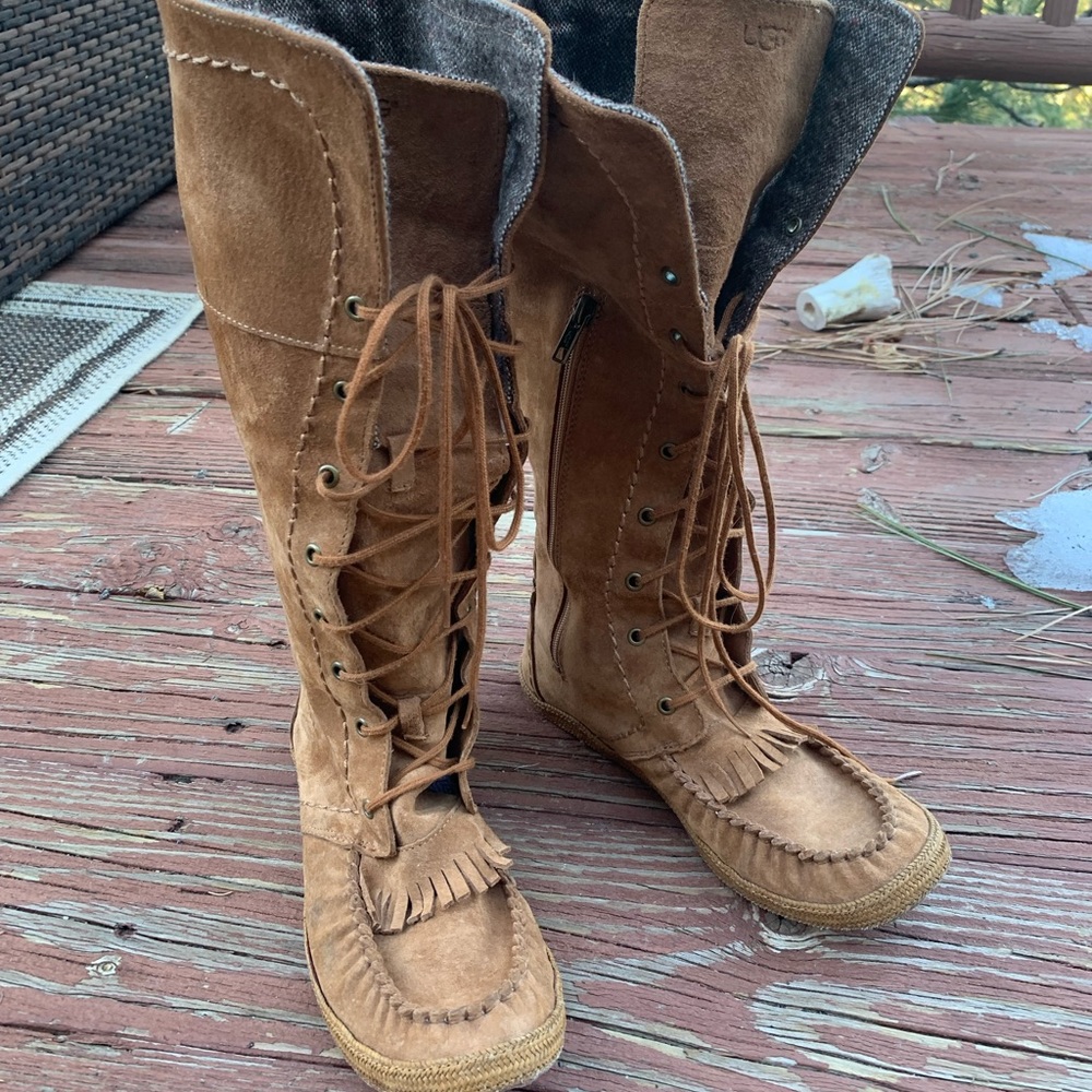 UGG Somaya moccasin boots 7.5 - preowner
